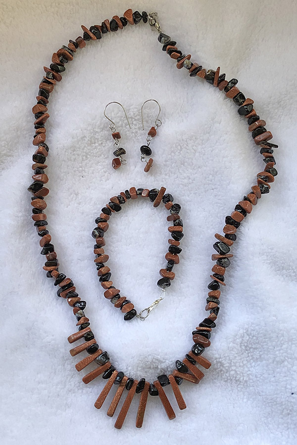 Necklace, bracelet and earrings set